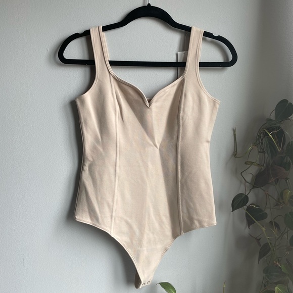 Abercrombie & Fitch Tops - Abercrombie & Fitch Nude Sweetheart Thong Bodysuit